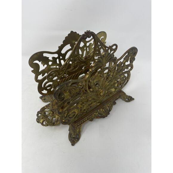 ANTIQUE BRADLEY & HUBBARD BRASS LETTER MAIL NAPKIN HOLDER HEAVY B & H DESK ITEM - Picture 5 of 8